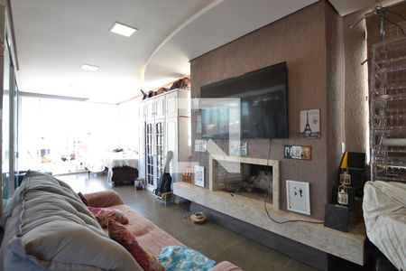 Casa à venda com 300m², 3 quartos e 2 vagasEspaço Gourmet