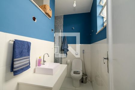 Casa à venda com 134m², 3 quartos e 2 vagasBanheiro da Suíte