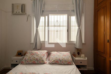 Casa à venda com 134m², 3 quartos e 2 vagasSuíte