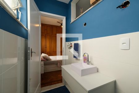 Casa à venda com 134m², 3 quartos e 2 vagasBanheiro da Suíte