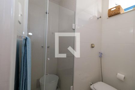 Casa à venda com 134m², 3 quartos e 2 vagasBanheiro Corredor