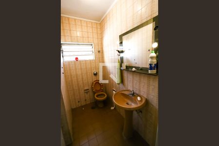 Casa para alugar com 122m², 2 quartos e 2 vagas Casa para alugar com 122m², 2 quartos e 2 vagasBanheiro
