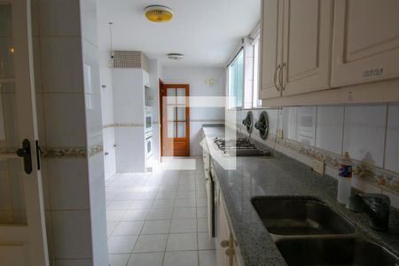 Apartamento à venda com 360m², 4 quartos e 2 vagasCozinha