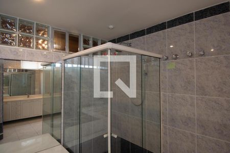 Apartamento à venda com 360m², 4 quartos e 2 vagasBanheiro