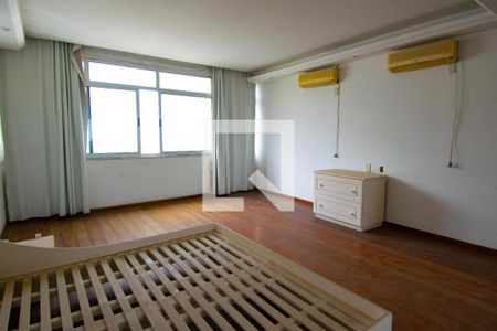 Apartamento à venda com 360m², 4 quartos e 2 vagasQuarto  2