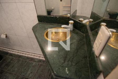 Apartamento à venda com 360m², 4 quartos e 2 vagasBanheiro