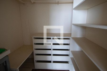 Apartamento à venda com 360m², 4 quartos e 2 vagasCloset 