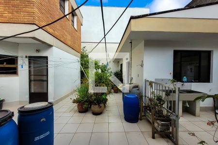 Casa à venda com 325m², 5 quartos e 5 vagasQuintal