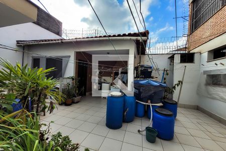 Casa à venda com 325m², 5 quartos e 5 vagasQuintal