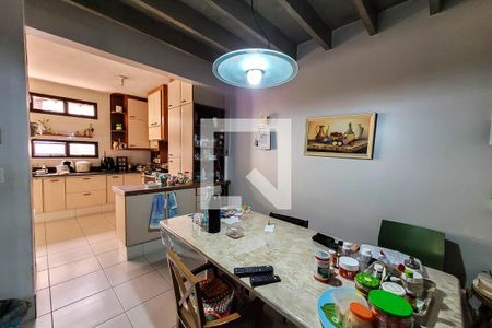 Casa à venda com 325m², 5 quartos e 5 vagasCopa