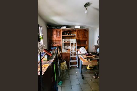 Casa à venda com 325m², 5 quartos e 5 vagasDespensa Cozinha de apoio