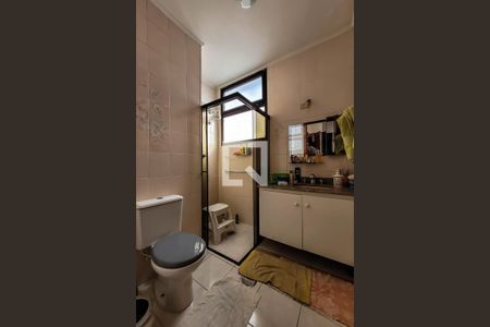 Casa à venda com 325m², 5 quartos e 5 vagasBanheiro da Suíte 4