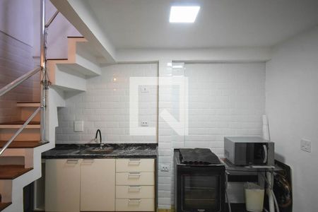 Casa à venda com 107m², 3 quartos e 3 vagasCozinha da edícula