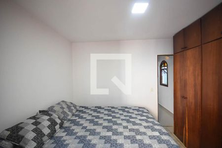 Casa à venda com 107m², 3 quartos e 3 vagasQuarto 2