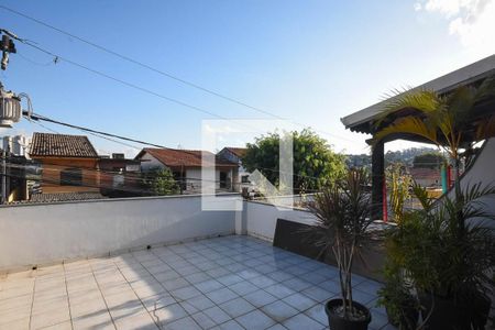 Casa à venda com 107m², 3 quartos e 3 vagasVaranda da suíte 1
