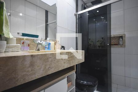 Casa à venda com 107m², 3 quartos e 3 vagasBanheiro