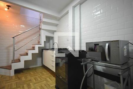 Casa à venda com 107m², 3 quartos e 3 vagasCozinha da edícula