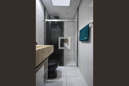 Casa à venda com 107m², 3 quartos e 3 vagasBanheiro