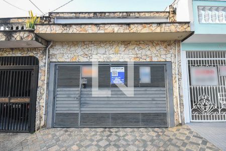 Casa à venda com 107m², 3 quartos e 3 vagasFachada