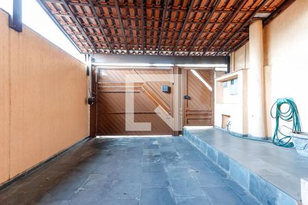 Casa à venda com 115m², 3 quartos e 3 vagasGaragem