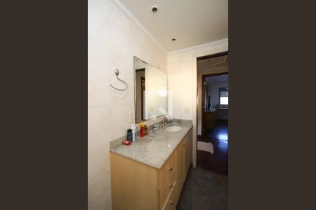 Apartamento à venda com 120m², 3 quartos e 5 vagas Apartamento à venda com 120m², 3 quartos e 5 vagasBanheiro