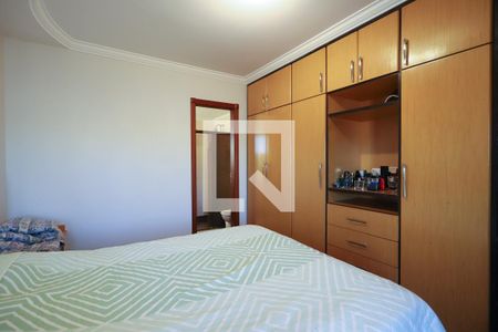 Apartamento à venda com 120m², 3 quartos e 5 vagas Apartamento à venda com 120m², 3 quartos e 5 vagasQuarto 3