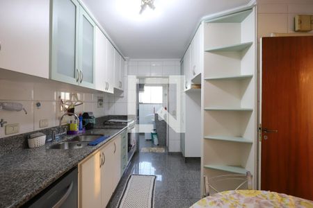 Apartamento à venda com 120m², 3 quartos e 5 vagas Apartamento à venda com 120m², 3 quartos e 5 vagasCozinha