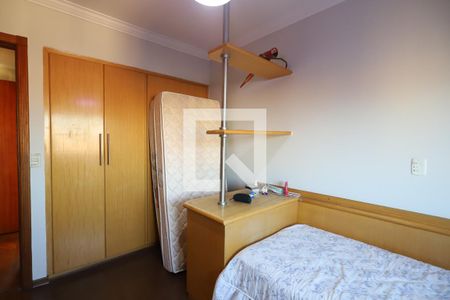 Apartamento à venda com 120m², 3 quartos e 5 vagas Apartamento à venda com 120m², 3 quartos e 5 vagasQuarto 1