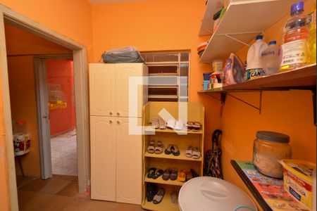 Casa à venda com 170m², 5 quartos e 2 vagasDespensa
