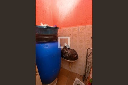 Casa à venda com 170m², 5 quartos e 2 vagasBanheiro de Serviço
