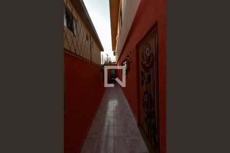 Casa à venda com 170m², 5 quartos e 2 vagasCorredor