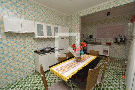 Casa à venda com 170m², 5 quartos e 2 vagasCozinha