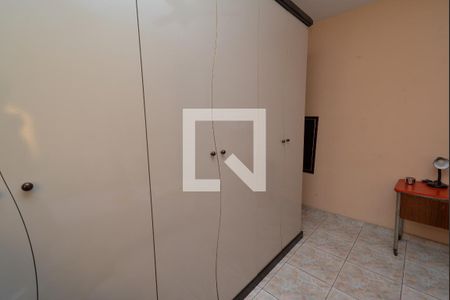 Casa à venda com 170m², 5 quartos e 2 vagasQuarto 3