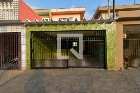 Casa à venda com 170m², 5 quartos e 2 vagasFachada
