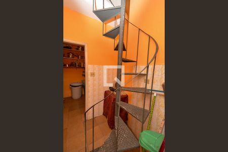 Casa à venda com 170m², 5 quartos e 2 vagasDespensa