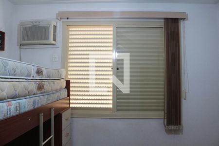 Quarto 1 de apartamento para alugar com 2 quartos, 60m² em Parque Enseada, Guarujá