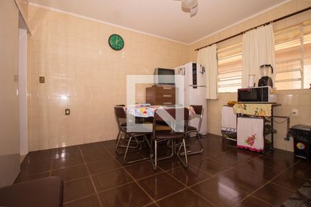 Casa à venda com 170m², 4 quartos e 12 vagasCozinha