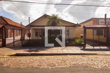 Casa à venda com 170m², 4 quartos e 12 vagasFachada
