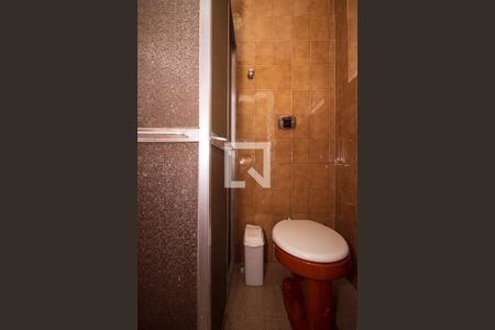 Casa à venda com 170m², 4 quartos e 12 vagasBanheiro de Serviço