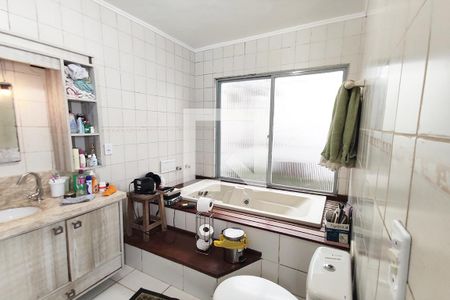 Casa à venda com 154m², 3 quartos e 3 vagas Casa à venda com 154m², 3 quartos e 3 vagasBanheiro da Suíte