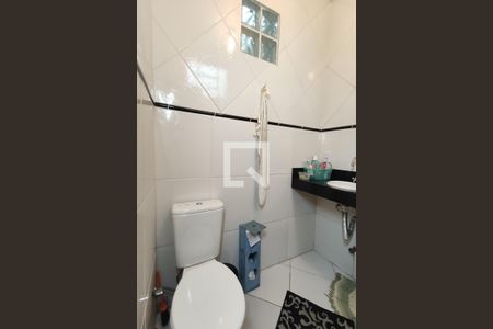 Casa à venda com 154m², 3 quartos e 3 vagas Casa à venda com 154m², 3 quartos e 3 vagasBanheiro da Suíte 2