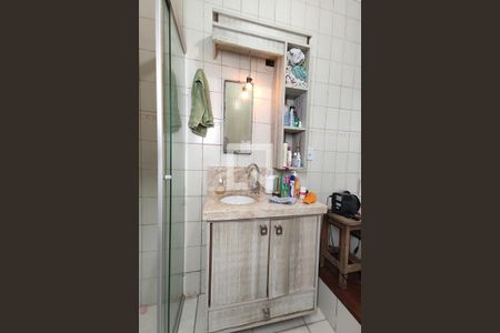 Casa à venda com 154m², 3 quartos e 3 vagas Casa à venda com 154m², 3 quartos e 3 vagasBanheiro da Suíte