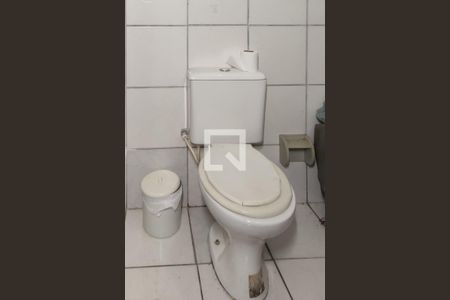 Casa à venda com 154m², 3 quartos e 3 vagas Casa à venda com 154m², 3 quartos e 3 vagasBanheiro de Serviço