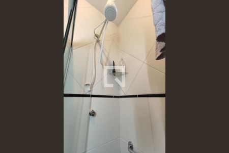 Casa à venda com 154m², 3 quartos e 3 vagas Casa à venda com 154m², 3 quartos e 3 vagasBanheiro da Suíte 2