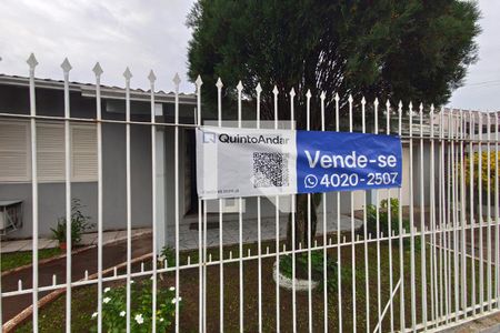Casa à venda com 154m², 3 quartos e 3 vagas Casa à venda com 154m², 3 quartos e 3 vagasFachada