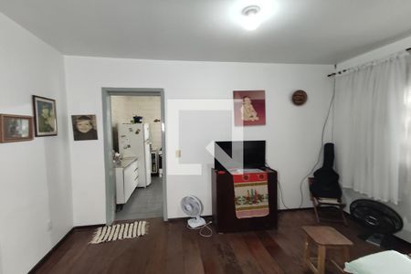 Sala de casa à venda com 3 quartos, 154m² em Santos Dumont, São Leopoldo