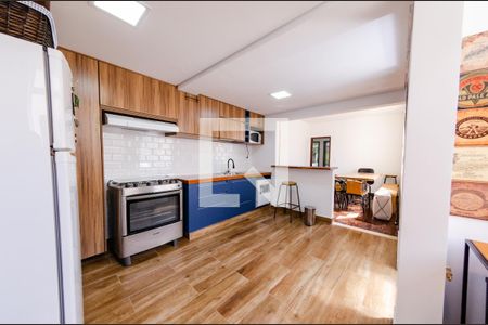 Apartamento para alugar com 120m², 3 quartos e 2 vagas Apartamento para alugar com 120m², 3 quartos e 2 vagasCozinha