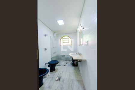 Apartamento para alugar com 120m², 3 quartos e 2 vagas Apartamento para alugar com 120m², 3 quartos e 2 vagasBanheiro