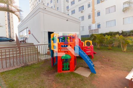Apartamento à venda com 48m², 2 quartos e 1 vaga Apartamento à venda com 48m², 2 quartos e 1 vagaÁrea comum - Playground