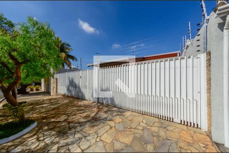 Casa à venda com 160m², 3 quartos e 5 vagasFachada